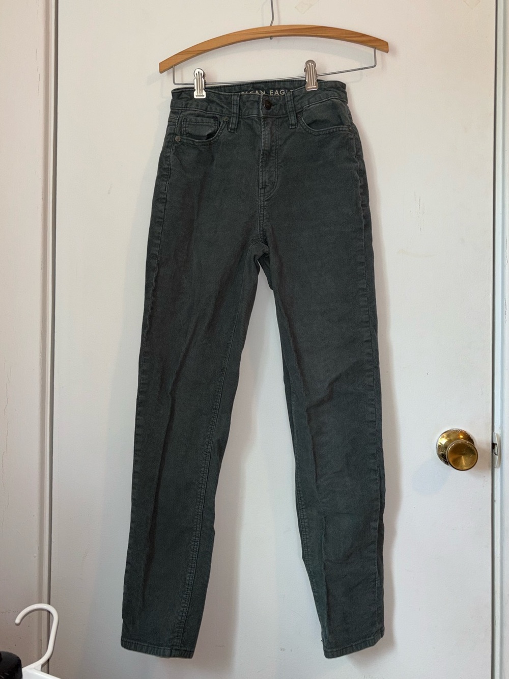 American Eagle Mom Straight Corduroy Jeans Dark Green-Gray Size 00 Regular